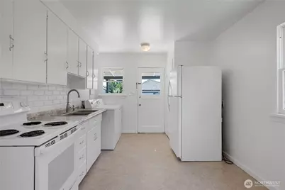 228 24th Avenue, Longview, WA 98632 - Photo 7
