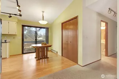 385 Glengarry Drive, Camano Island, WA 98282 - Photo 11
