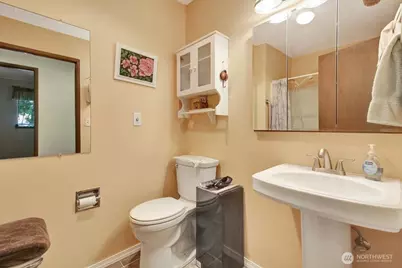 385 Glengarry Drive, Camano Island, WA 98282 - Photo 21