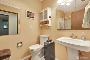 385 Glengarry Dr, Camano Island, WA 98282 - Photo 21