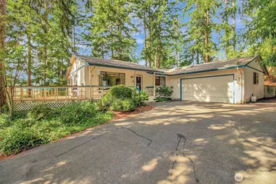 385 Glengarry Drive, Camano Island, WA 98282 - Photo 1