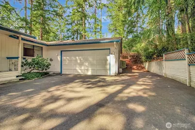 385 Glengarry Drive, Camano Island, WA 98282 - Photo 5