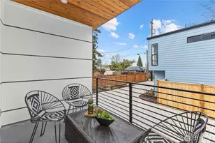 9535 Dayton Ave N, Seattle, WA 98103 - Photo 13
