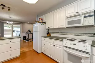 17407 36th Ave E, Tacoma, WA 98446 - Photo 21