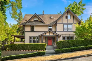 2215 E Aloha St, Seattle, WA 98112 - Photo 1