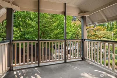2215 E Aloha Street, Seattle, WA 98112 - Photo 13