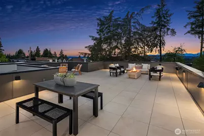 9030 NE 21st Place, Clyde Hill, WA 98004 - Photo 37