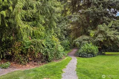 17824 NE 96th Way #3, Redmond, WA 98052 - Photo 35
