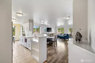 8833 1st St NE, Lake Stevens, WA 98258 - Photo 5