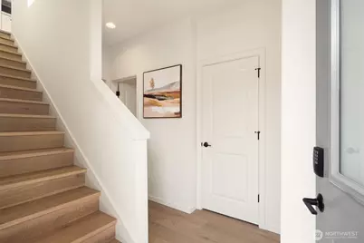 2402 Cleveland Avenue #C, Everett, WA 98201 - Photo 9