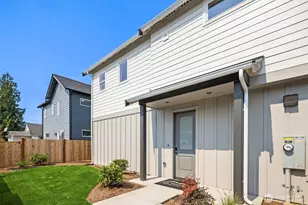 2402 Cleveland Ave, Everett, WA 98201 - Photo 25