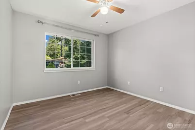 372 Farallone Avenue, Fircrest, WA 98466 - Photo 29