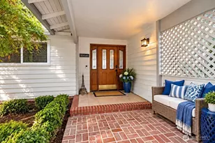 8205 S 123rd Pl, Seattle, WA 98178 - Photo 3