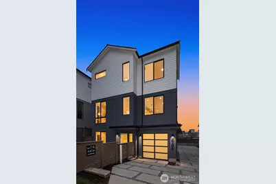 4406 1st Avenue NE, Seattle, WA 98105 - Photo 1