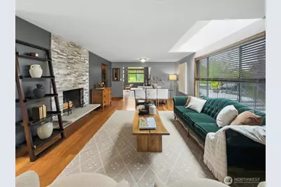 19607 136th Place SE, Renton, WA 98058 - Photo 3