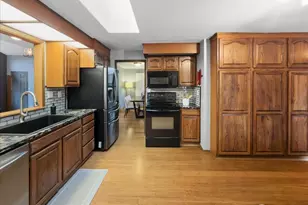 19607 136th Pl SE, Renton, WA 98058 - Photo 11