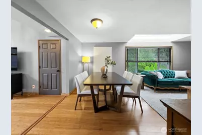 19607 136th Place SE, Renton, WA 98058 - Photo 5
