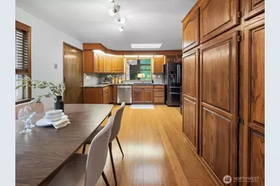 19607 136th Place SE, Renton, WA 98058 - Photo 9