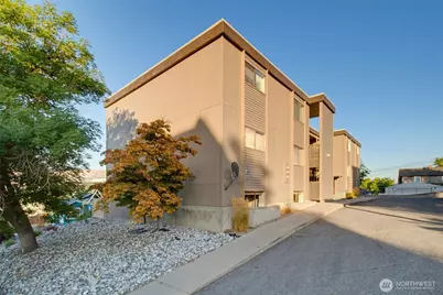 429 King Street #311, Wenatchee, WA 98801 - Photo 3