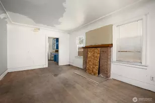 945 N 103rd St, Seattle, WA 98133 - Photo 3