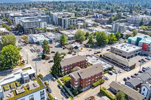 4405 SW Alaska St, Seattle, WA 98116 - Photo 3