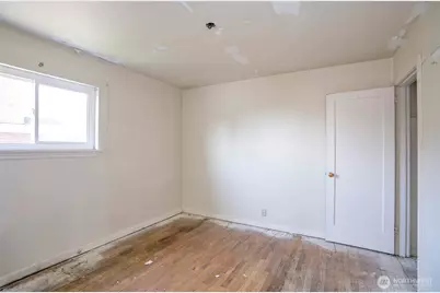 4405 SW Alaska Street #304, Seattle, WA 98116 - Photo 19