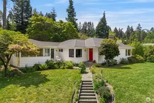 5930 Rose Loop NE, Bainbridge Island, WA 98110 - Photo 5