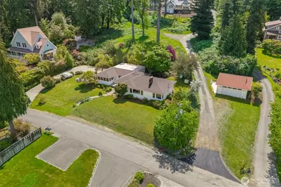 5930 Rose Loop NE, Bainbridge Island, WA 98110 - Photo 39