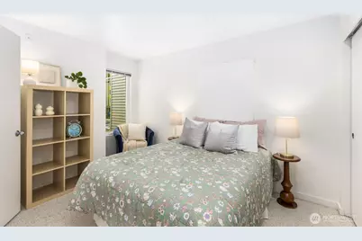 10237 SE 3rd Street #5, Bellevue, WA 98004 - Photo 23