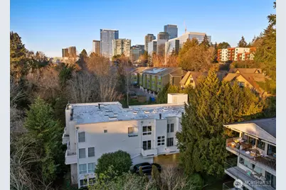 10237 SE 3rd Street #5, Bellevue, WA 98004 - Photo 31