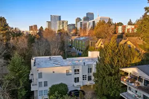 10237 SE 3rd St, Bellevue, WA 98004 - Photo 31