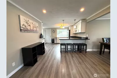 11829 76 Avenue S, Seattle, WA 98178 - Photo 5