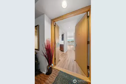 1740 Aurora Avenue N #A-102, Seattle, WA 98109 - Photo 15