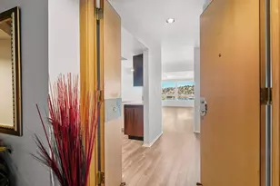 1740 Aurora Ave N, Seattle, WA 98109 - Photo 15