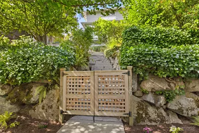 1129 37th Avenue, Seattle, WA 98122 - Photo 39