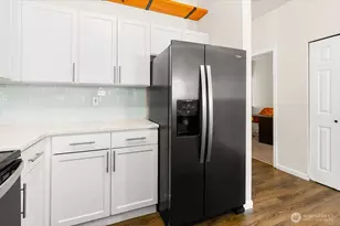 17426 Bothell Way NE, Bothell, WA 98011 - Photo 11