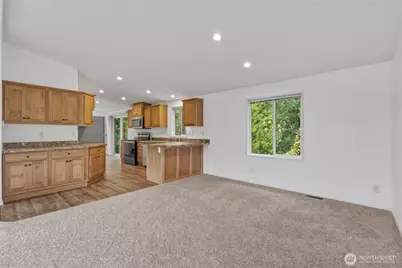 1920 Grade Street, Kelso, WA 98626 - Photo 11