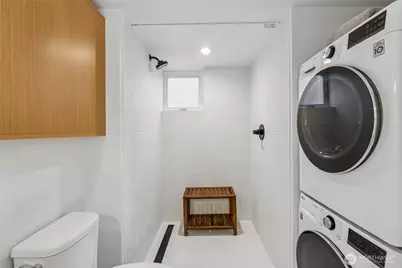 2303 E Alder Street, Seattle, WA 98122 - Photo 11