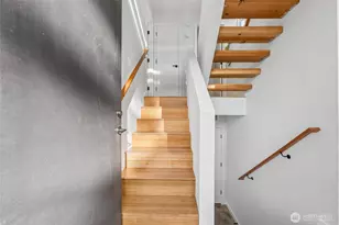 2303 E Alder St, Seattle, WA 98122 - Photo 3