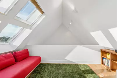 2303 E Alder Street, Seattle, WA 98122 - Photo 25