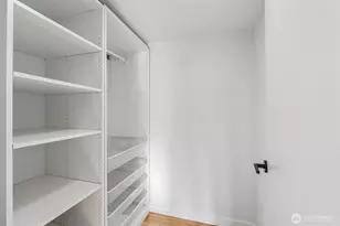 2303 E Alder St, Seattle, WA 98122 - Photo 9