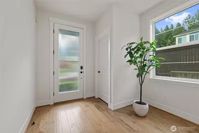 1431 243rd Place NE, Sammamish, WA 98074 - Photo 5