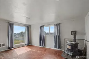 912 W Loop Dr NE, Moses Lake, WA 98837 - Photo 15
