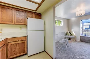 1004 Columbia Ave, Marysville, WA 98270 - Photo 9