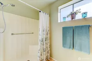 1004 Columbia Ave, Marysville, WA 98270 - Photo 17