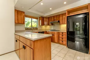 20204 Church Lake Dr E, Bonney Lake, WA 98391 - Photo 11