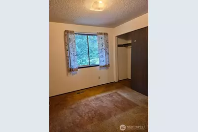 7514 Locust Avenue E, Bonney Lake, WA 98391 - Photo 3