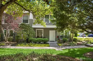 22675 NE Alder Crest Dr, Redmond, WA 98053 - Photo 5