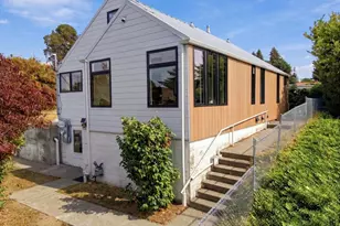 10246 11th Ave SW, Seattle, WA 98146 - Photo 3