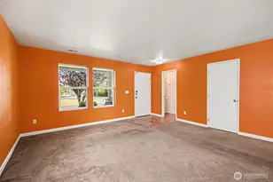 9506 185th St E, Puyallup, WA 98375 - Photo 5